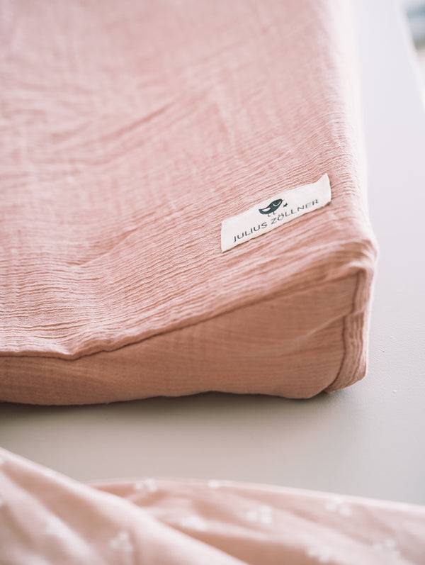 Julius Zöllner Bezug Wickelunterlage/2-Keil-Mulde aus Musselin, Dusty rose Begrenztes Angebot