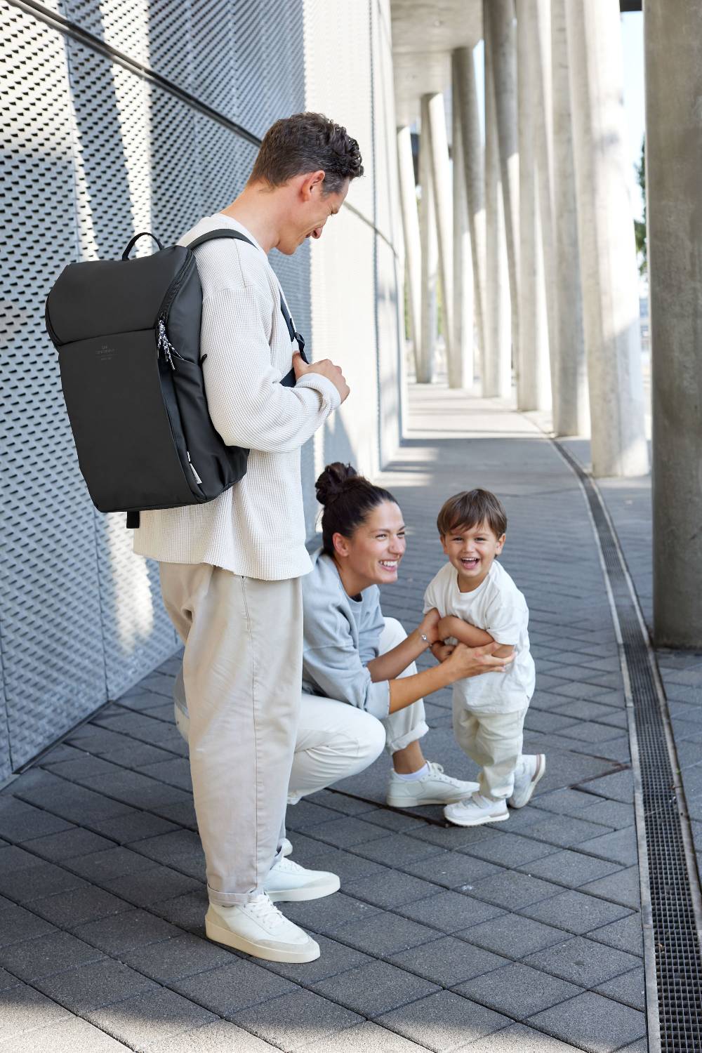 Lässig Wickelrucksack - Slender Up Backpack, Schwarz Angebote