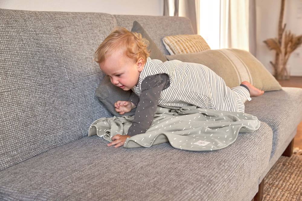 Lässig Kinder Schlafoverall 2,5 TOG, Striped, Grau Begrenzt auf 3 Tage