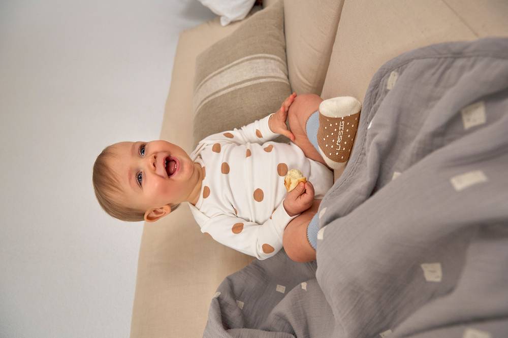 Lässig Baby Wickelbody kurzarm - Bio Baumwolle, Punkte, Weiß Tägliche Deals