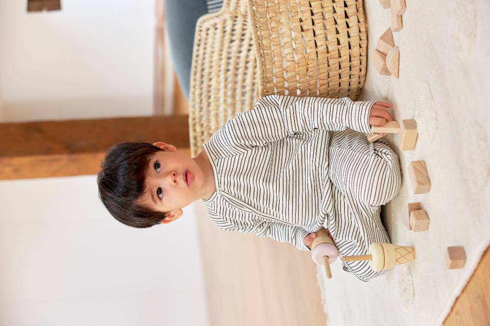 Lässig Baby Schlafanzug - Bio Baumwolle, Striped, Grau Fabrikpreis