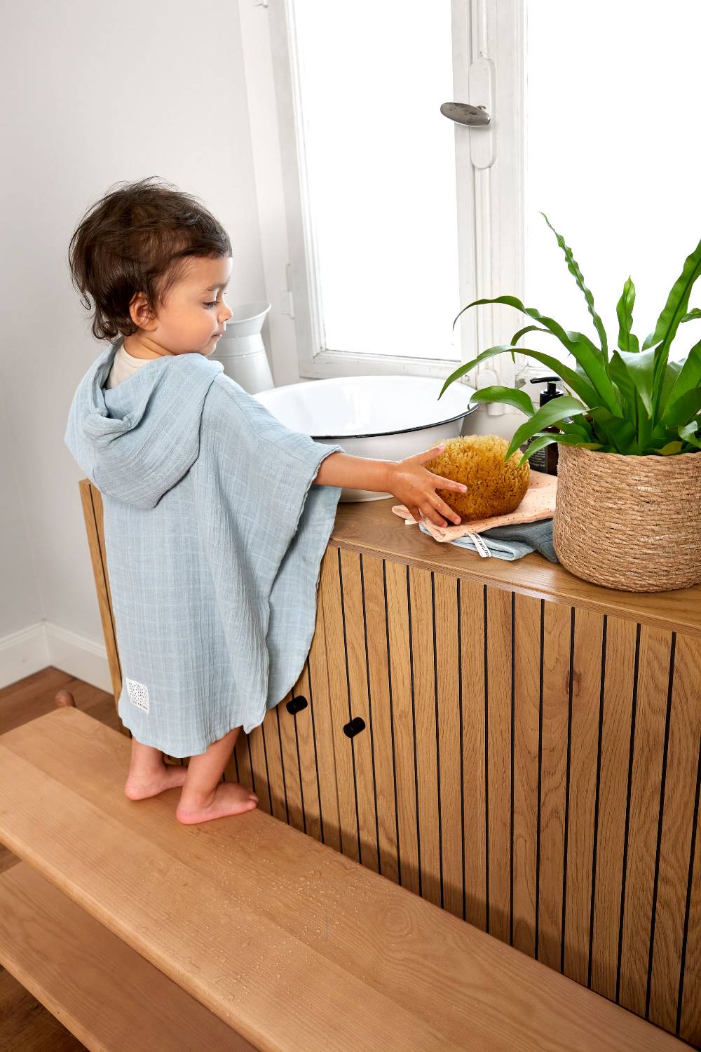 Lässig Badeponcho Kinder aus Musselin, Hellblau Osterangebot