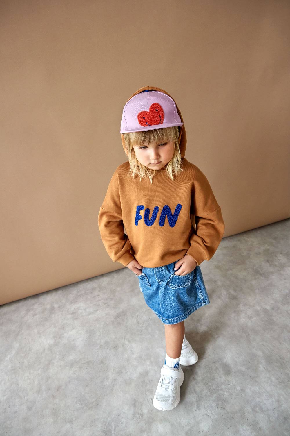 Lässig Hoodie Kinder - Bio Baumwolle, Little Gang, Fun Karamell Letzte 2 Tage