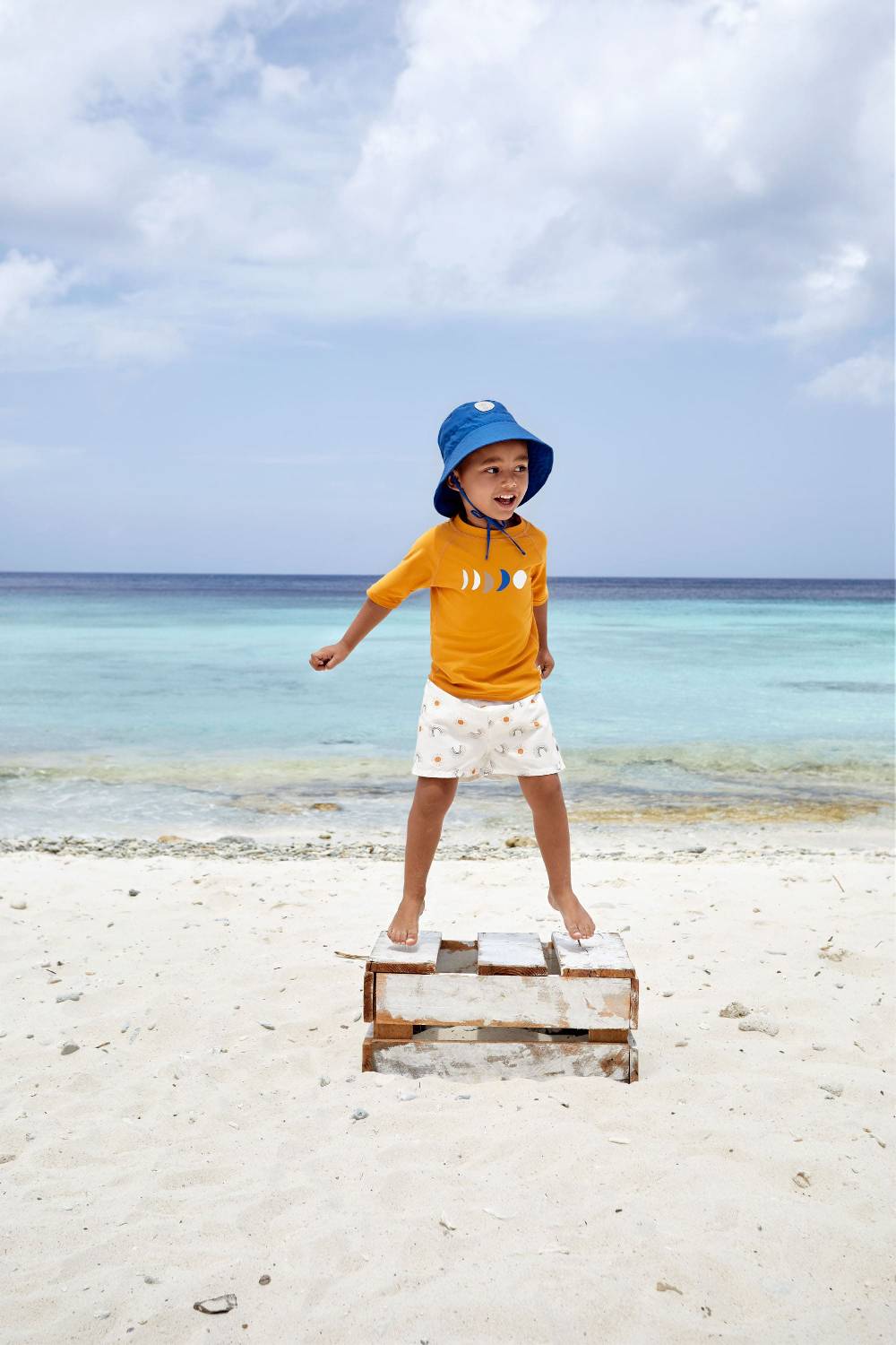 Lässig UV Shirt Kinder Kurzarm - Mond, Goldgelb Begrenztes Angebot