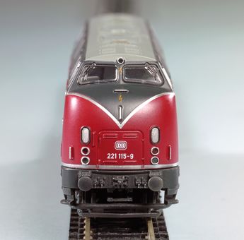 Piko N Diesellokomotive BR 221 DB IV Artikelnummer: 40500 Bis zu 50% Rabatt