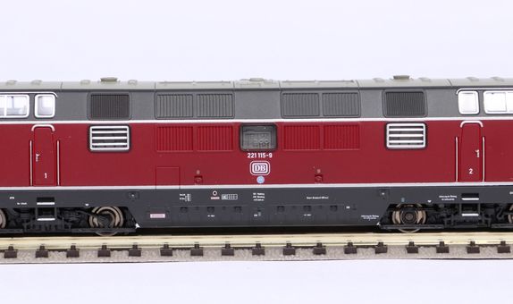Piko N Diesellokomotive BR 221 DB IV Artikelnummer: 40500 Bis zu 50% Rabatt