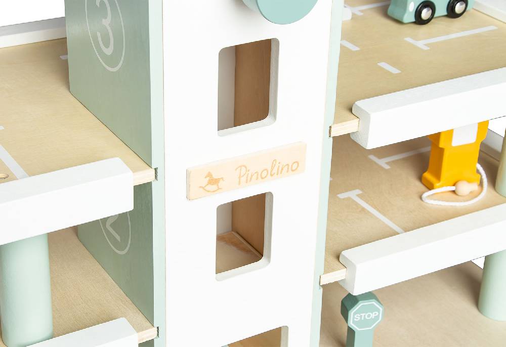 Pinolino Parkhaus 'Kurt' mit Zubehör 50% Rabatt für begrenzte Zeit