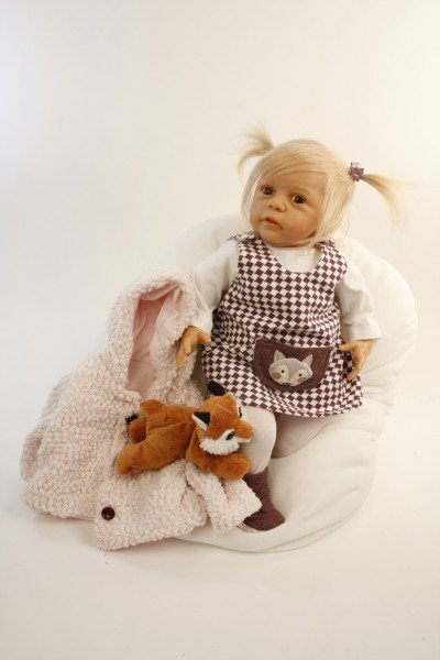 Schildkröt Manufaktur Puppe Leni 50 cm von Gudrun Legler blonde Haare, Kleidung rose/weiss/bran Begrenzt auf 3 Tage