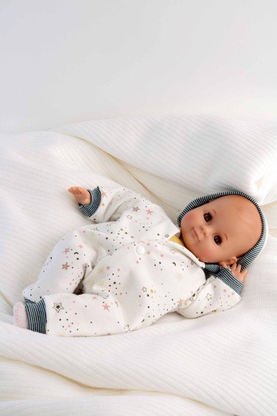 Schildkröt Manufaktur Puppe Schlummerle 32 cm mit Malhaar und braunen Schlafaugen, Overall weiß/blau Neueste Mode