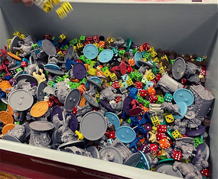 spieleoffensive Meeple Wundertüte - Spielmaterial (1Kg) Vatertagsangebot