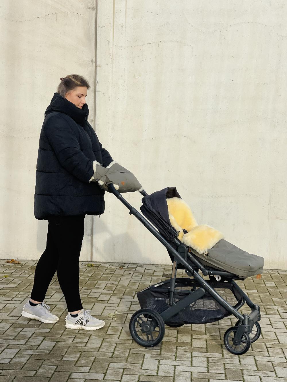 babymarkt Handwärmer heatesly Lammfell oliv Zeitbegrenzte Promotion