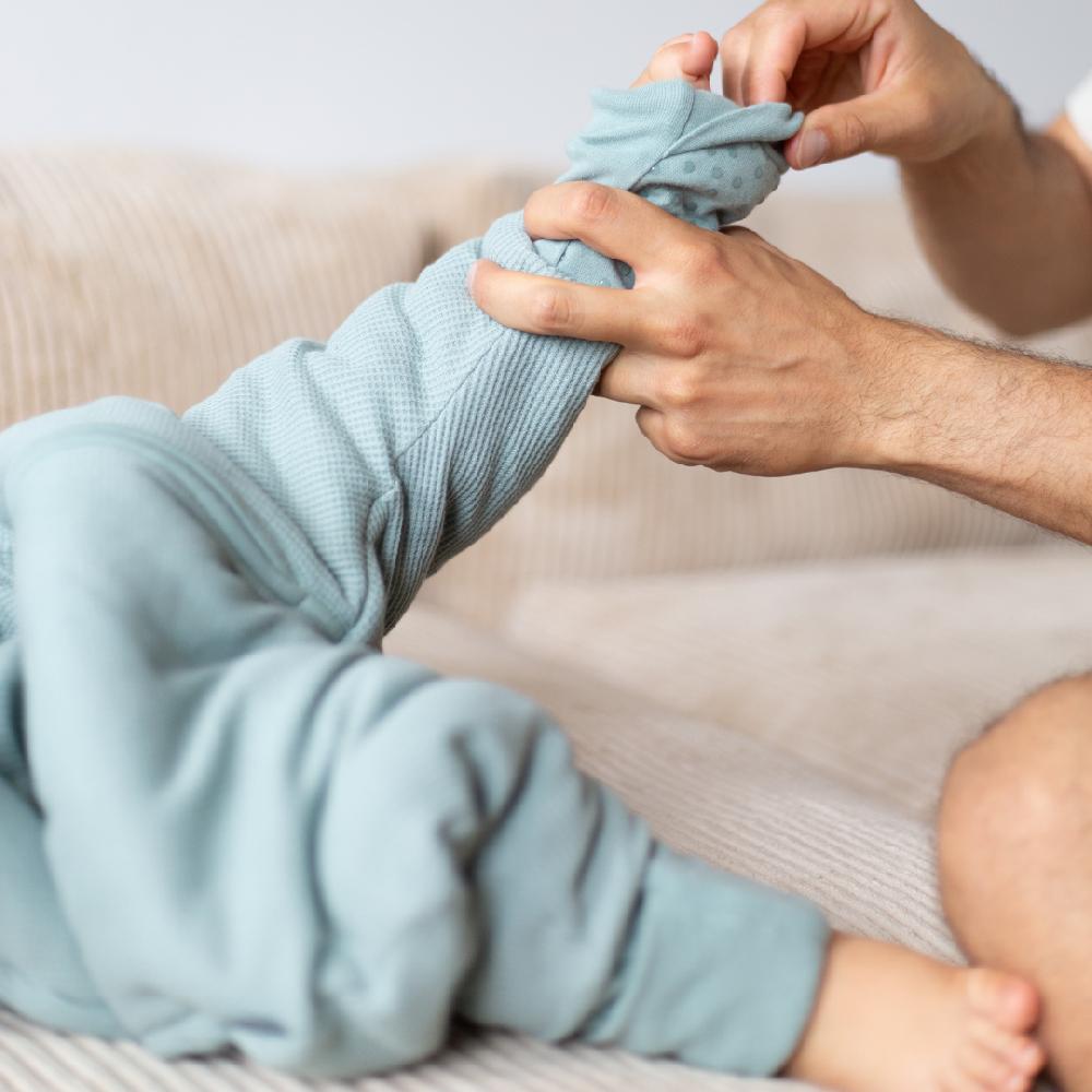 babymarkt emma & noah Schlafsack mit Umschlag-Füßen Essential Mint Flash Sale