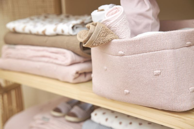 babymarkt Wickeltischkörbchen klein Knots Soft Pink Fabrikladen