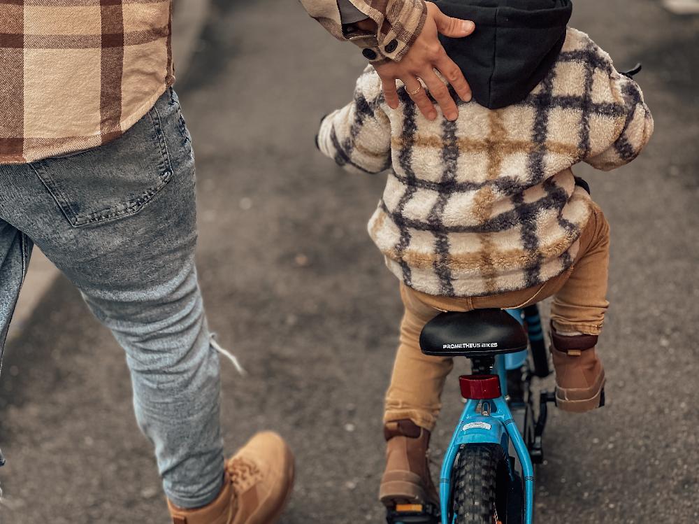 babymarkt Kinderfahrrad 12" mit Stützräder blau-schwarz Exklusivangebot