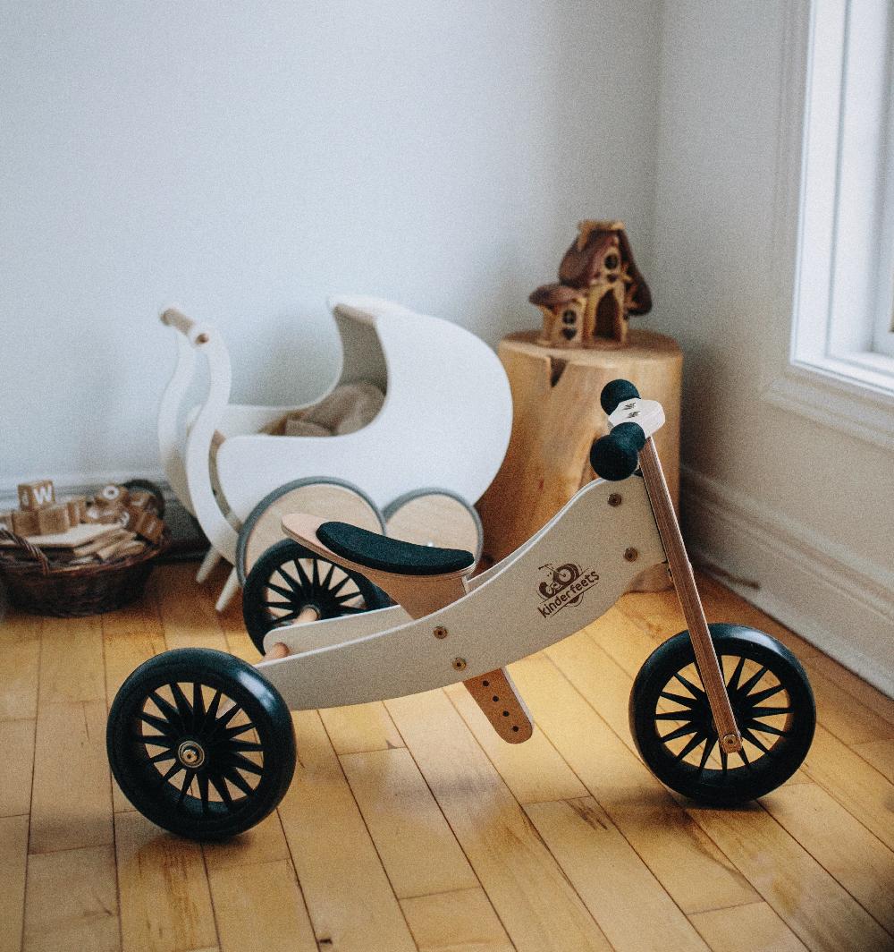 babymarkt 2-in-1 Dreirad Tiny Tot Plus weiß Top Angebot