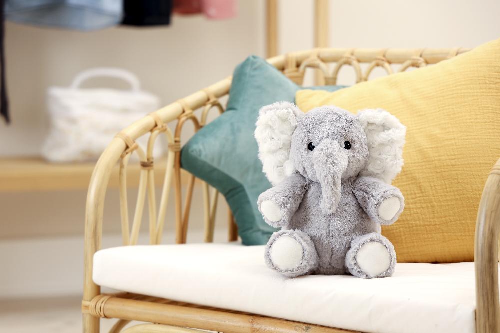 babymarkt cloud-bEli der Elefant on the Go Grau Bestseller