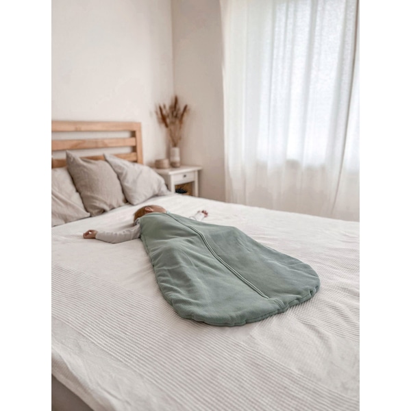 babywalz emma & noahGanzjahresschlafsack Essential 2.5 TOG mint im Angebot