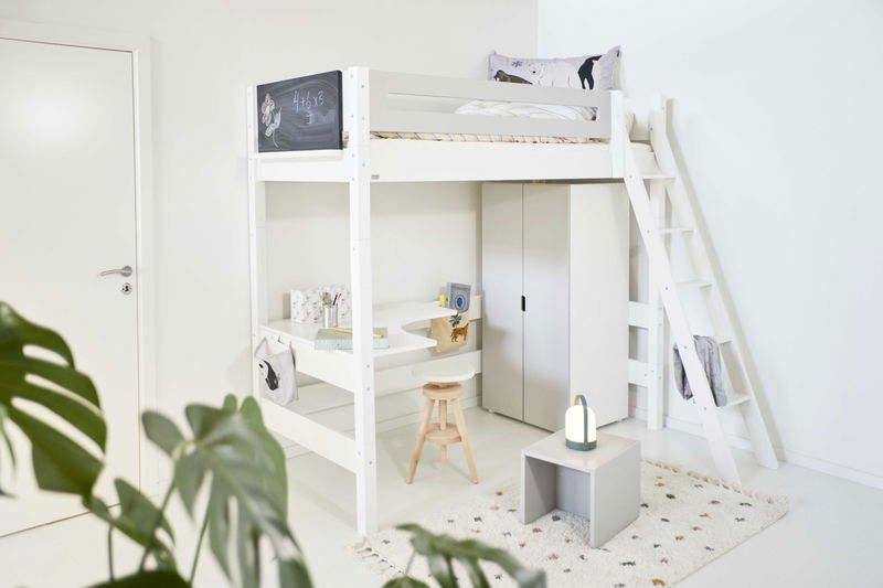babyonlineshop Manis-h Hochbett FENRIS 90x200 cm einfarbig mit Sofamodul - 22 Farben wählbar Super Rabatt